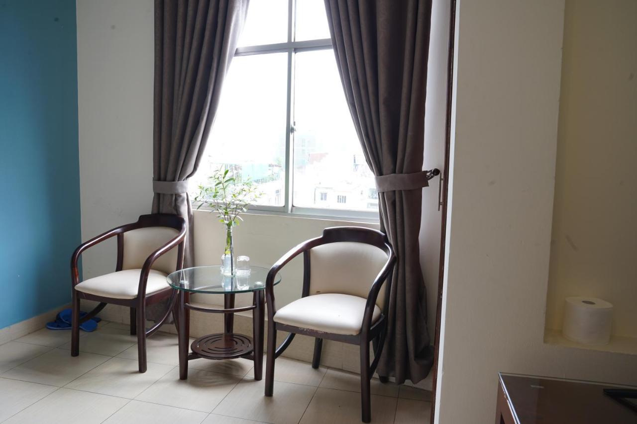 Trang An Hotel - 5 Minutes Landmark 81 Ho Chi Minh City Exterior photo