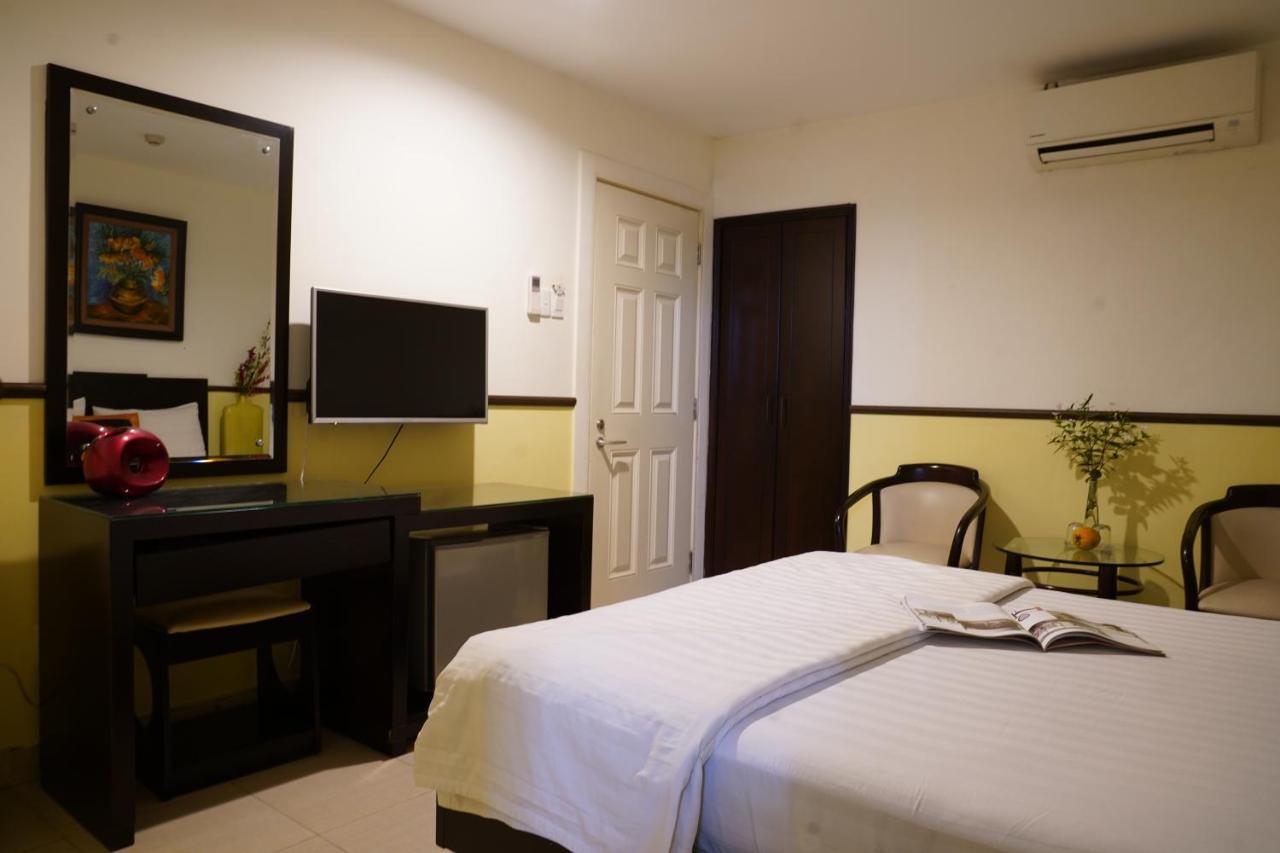 Trang An Hotel - 5 Minutes Landmark 81 Ho Chi Minh City Exterior photo