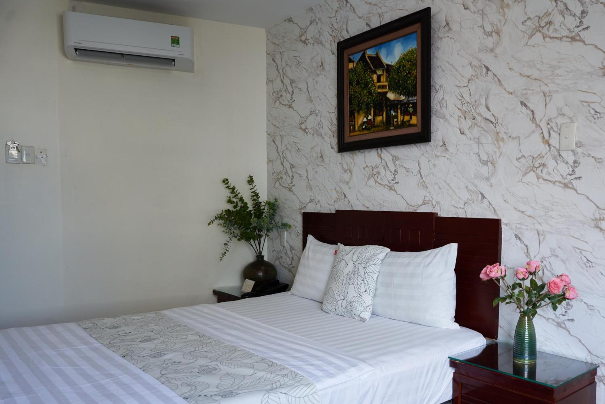 Trang An Hotel - 5 Minutes Landmark 81 Ho Chi Minh City Exterior photo