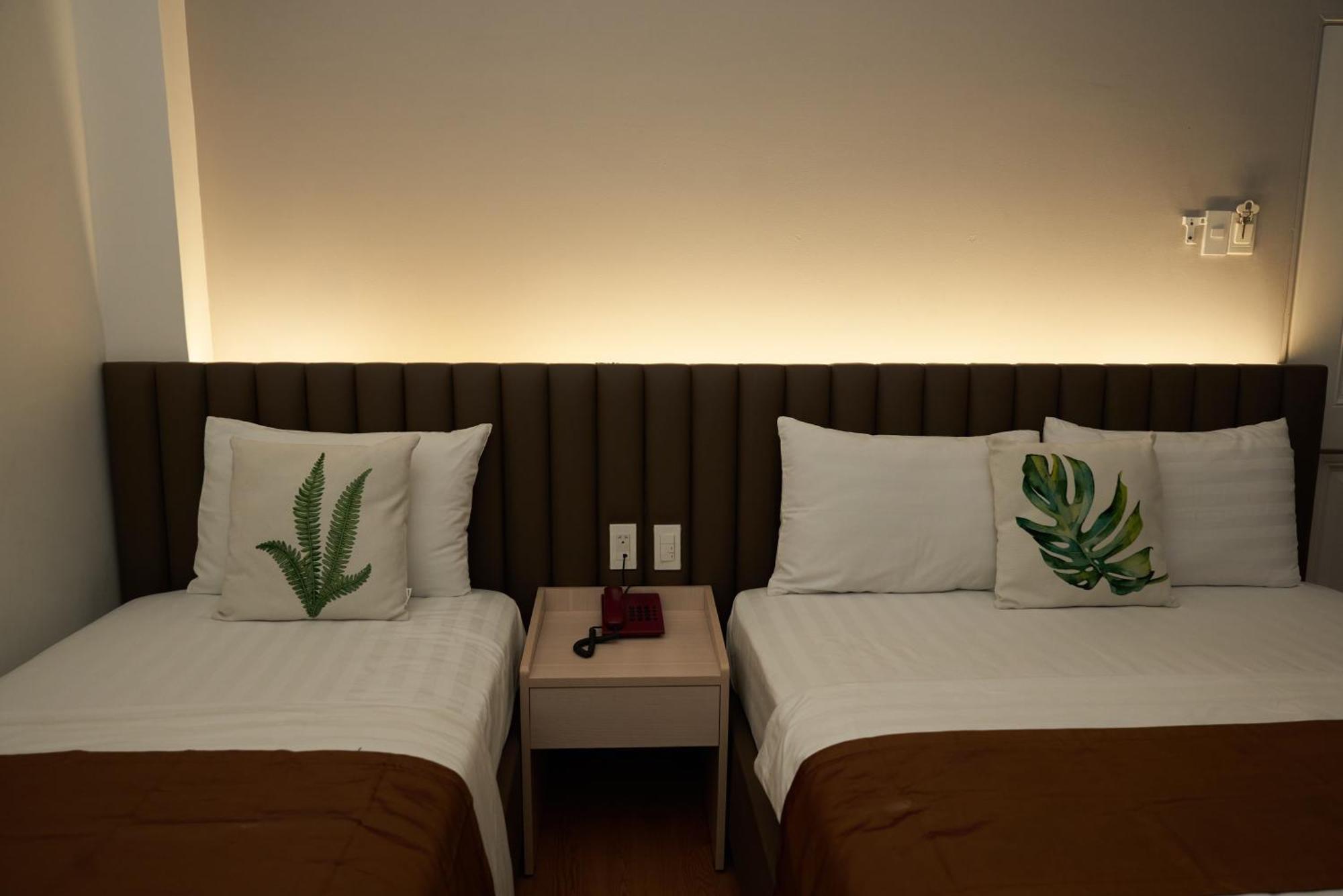 Trang An Hotel - 5 Minutes Landmark 81 Ho Chi Minh City Exterior photo