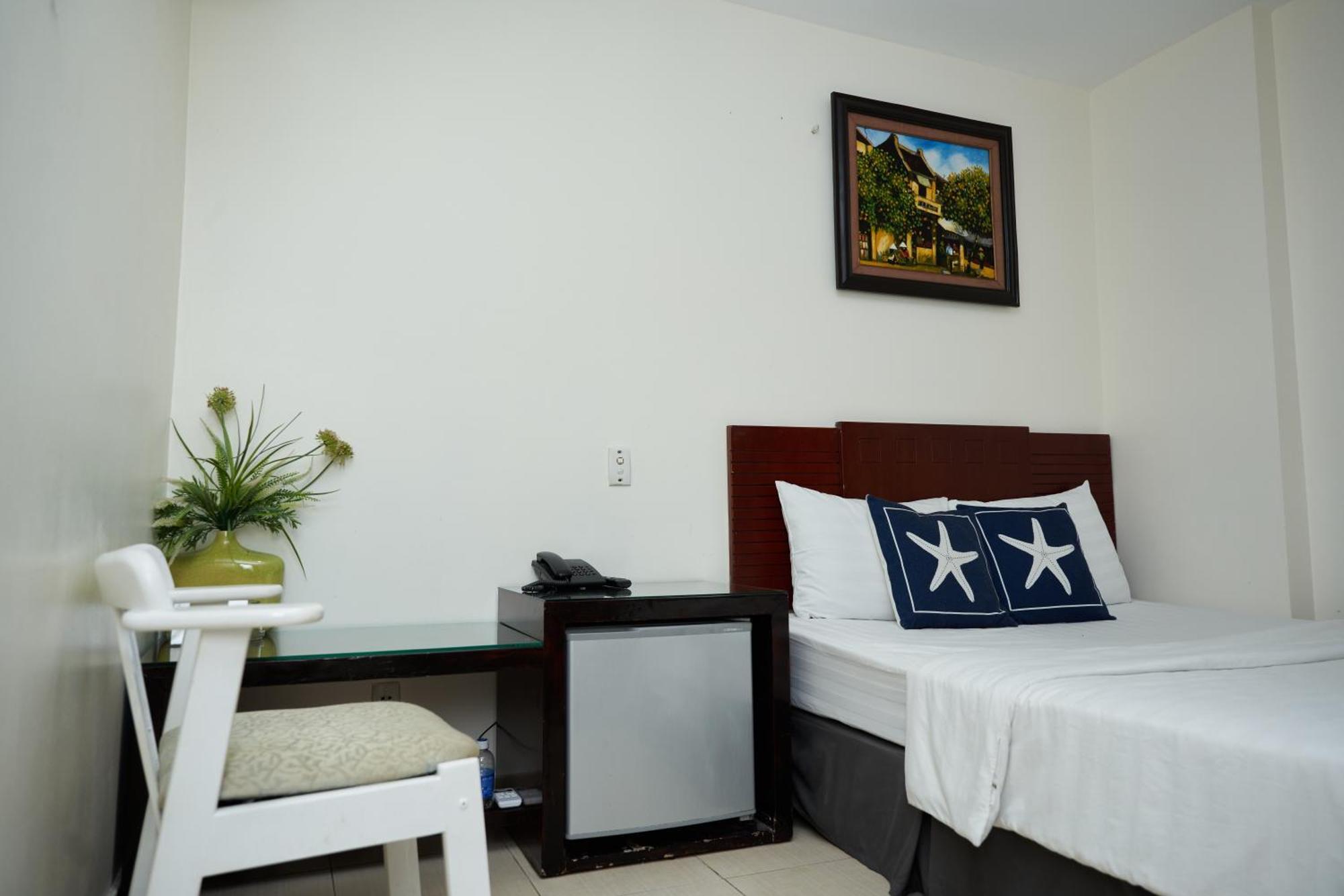 Trang An Hotel - 5 Minutes Landmark 81 Ho Chi Minh City Exterior photo
